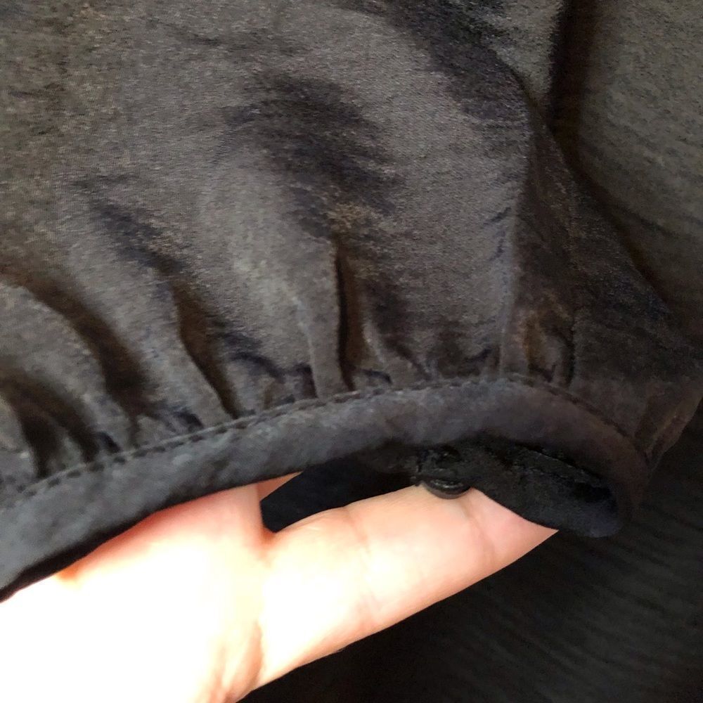 Old Navy Black Top - Picture 5 of 8